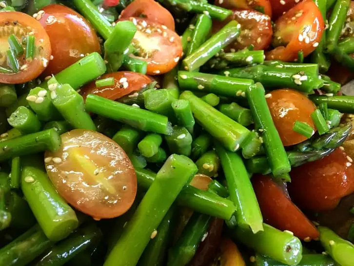 asparagus and cherry tomato sesame salad